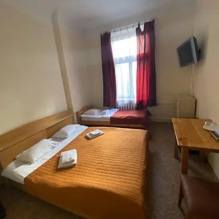 Viktorija With Private Hostal Riga