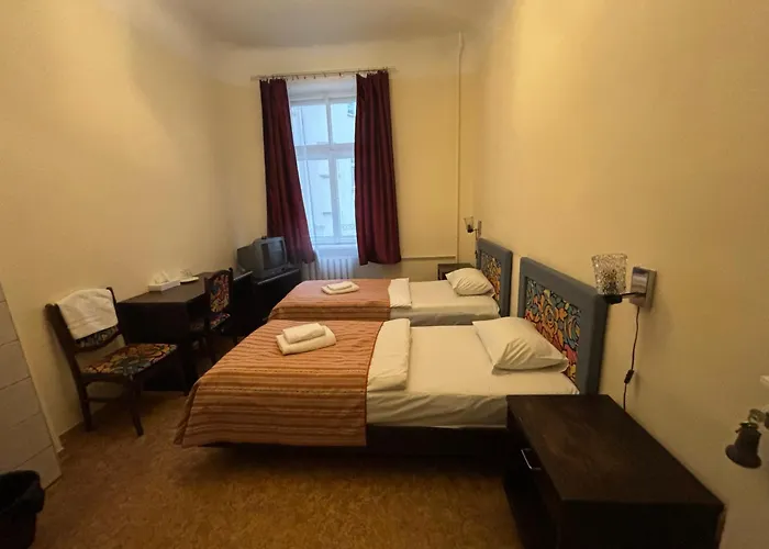 Viktorija With Private Hostel Riga