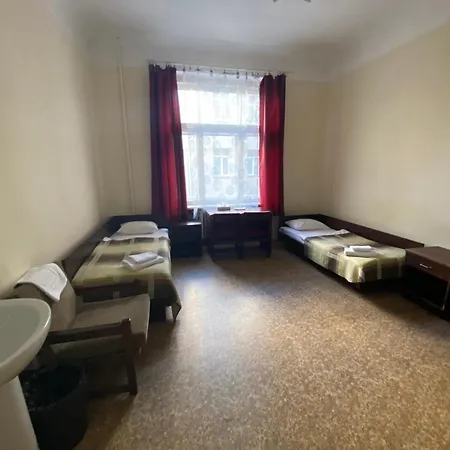 Hostel Viktorija With Private Ryga